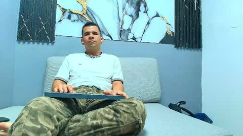 Snapshot of matthew_white2 chatting on May 8, 7:41 pm Matthew online show from May 8, 7:41 pm