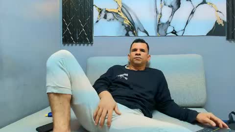 Snapshot of matthew_white2 chatting on May 22, 8:14 pm Matthew online show from May 22, 8:14 pm