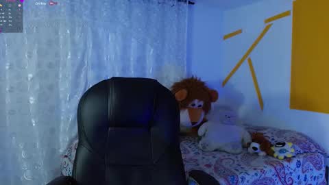 Snapshot of matthewboy_ chatting on December 2, 10:18 am MatthewBoy online show from December 2, 10:18 am