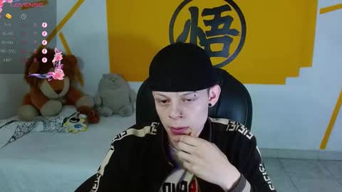 Snapshot of matthewboy_ chatting on January 20, 4:54 am MatthewBoy online show from January 20, 4:54 am