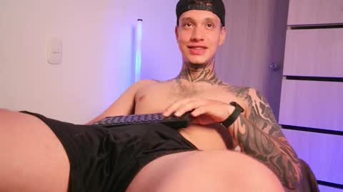 Snapshot of matthewjones1 chatting on November 6, 3:57 pm Matt online show from November 6, 3:57 pm