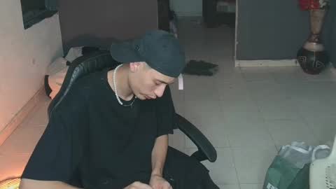 mattias     online show from February 18, 11:08 pm