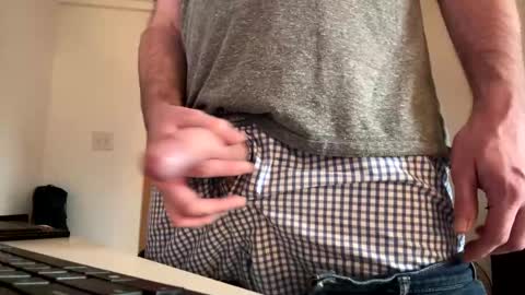 Snapshot of mattiufr chatting on December 16, 6:49 pm Matt online show from December 16, 6:49 pm