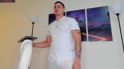 mattsaill_ online show from December 8, 12:41 pm