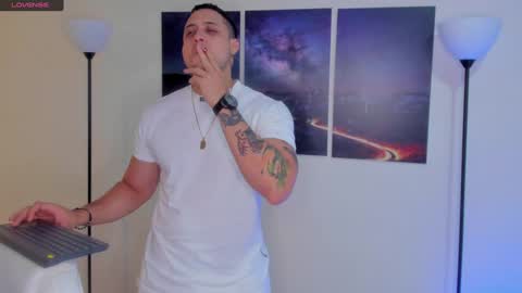 mattsaill_ online show from December 8, 9:41 pm