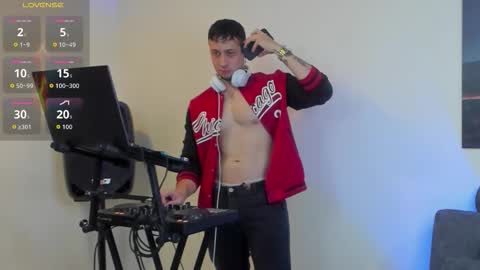 mattsaill_ online show from September 14, 2:22 am