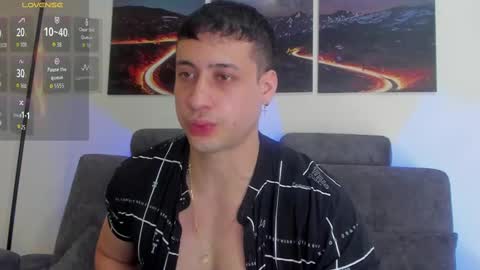 mattsaill_ online show from October 8, 1:42 pm