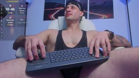 mattsaill_ online show from November 25, 2:17 pm