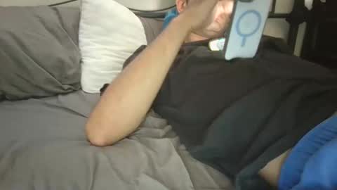 Snapshot of mattsroom123 chatting on September 28, 9:42 pm mattsroom123 online show from September 28, 9:42 pm