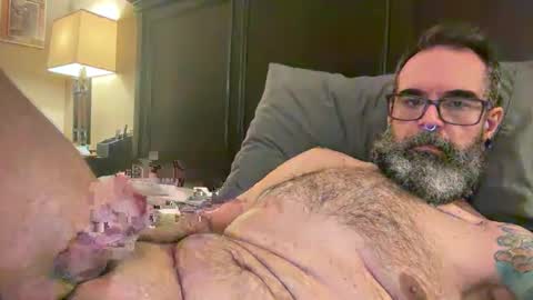 Snapshot of mattybear_76 chatting on October 19, 12:55 am mattybear_76 online show from October 19, 12:55 am