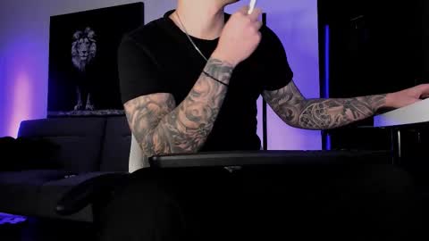 Snapshot of mattytwink69 chatting on November 10, 9:14 pm Matt online show from November 10, 9:14 pm