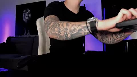 Snapshot of mattytwink69 chatting on November 16, 7:25 am Matt online show from November 16, 7:25 am