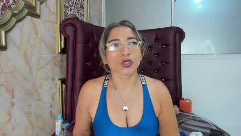 Snapshot of mature_bigass__ chatting on January 15, 6:40 pm Maria online show from January 15, 6:40 pm
