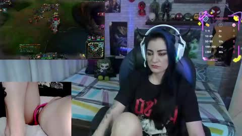 Snapshot of mature_gamer chatting on May 8, 3:06 pm Nath online show from May 8, 3:06 pm