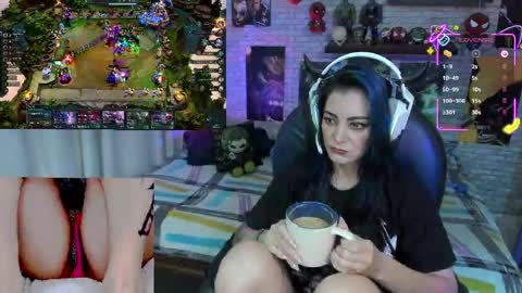 Snapshot of mature_gamer chatting on May 13, 2:03 pm Nath online show from May 13, 2:03 pm