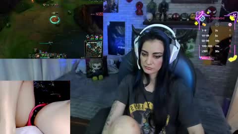 Snapshot of mature_gamer chatting on May 16, 3:00 pm Nath online show from May 16, 3:00 pm