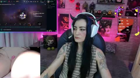 Snapshot of mature_gamer chatting on May 30, 2:03 pm Nath online show from May 30, 2:03 pm