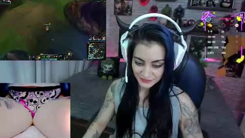 Snapshot of mature_gamer chatting on June 11, 9:57 pm Nath online show from June 11, 9:57 pm