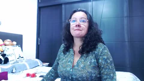 Sonia online show from September 9, 4:39 pm