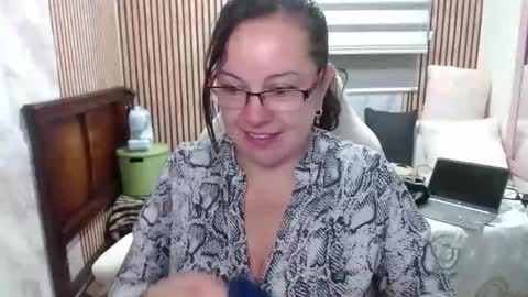 Sonia online show from June 9, 8:31 pm