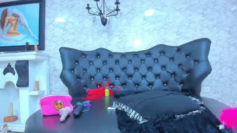 Snapshot of maturealicia chatting on January 23, 11:58 pm Alicia      STREAMING SCHEDULE 1400 - 2130 GMT-5 online show from January 23, 11:58 pm