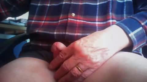 Maturedaddi online show from January 15, 10:31 am