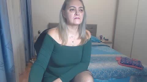 maturediana online show from December 31, 3:23 am