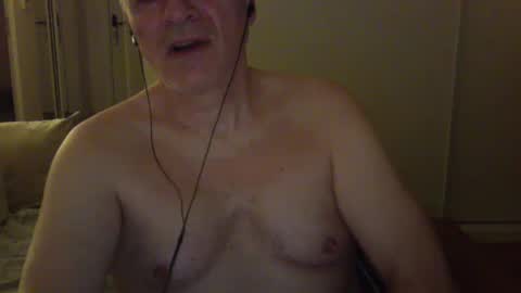 maturehotman online show from December 20, 6:40 am