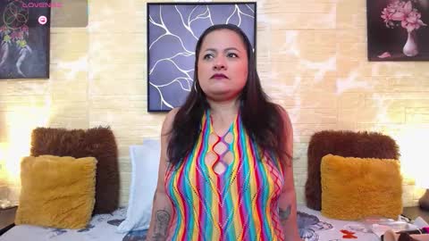 Snapshot of maturejane02 chatting on October 12, 2:43 am Jane online show from October 12, 2:43 am