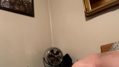 Snapshot of maturejerky chatting on November 24, 2:11 am maturejerky online show from November 24, 2:11 am