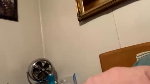 Snapshot of maturejerky chatting on November 30, 2:15 am maturejerky online show from November 30, 2:15 am