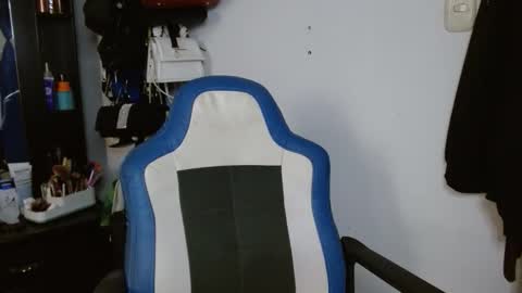 Cecilia online show from November 24, 2:50 pm