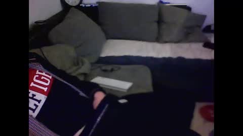 Snapshot of matzestr95 chatting on December 19, 3:02 am matzestr95 online show from December 19, 3:02 am