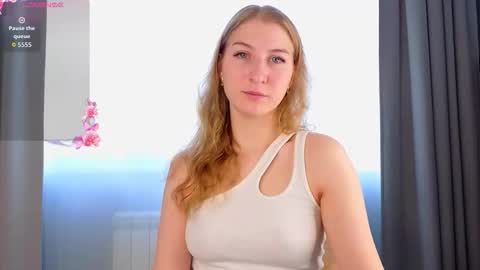 maureencoombs online show from September 17, 4:14 am