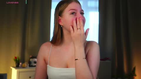 maureencoombs online show from April 4, 4:11 am