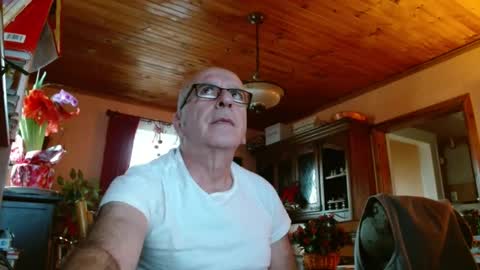 Maurice online show from December 30, 2:40 pm