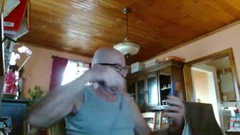 Maurice online show from March 4, 2:53 pm