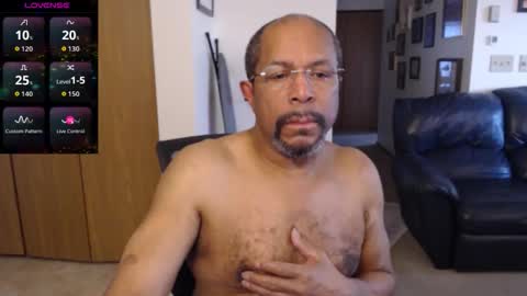 mauricewilson86 online show from February 14, 10:50 pm