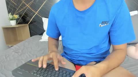 mauro_boy online show from June 6, 9:08 pm
