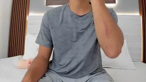 mauro_boy online show from June 9, 7:14 pm