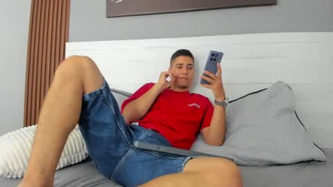 mauro_boy online show from June 13, 7:56 pm