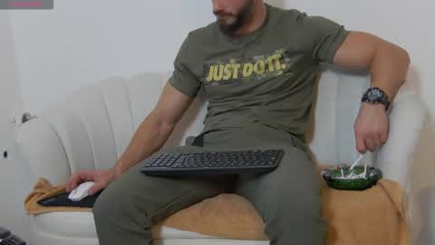 Snapshot of mauro_real_man chatting on October 13, 4:51 pm mauro_real_man online show from October 13, 4:51 pm