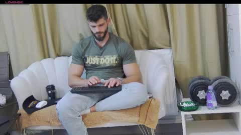 mauro_real_man online show from October 25, 5:08 pm
