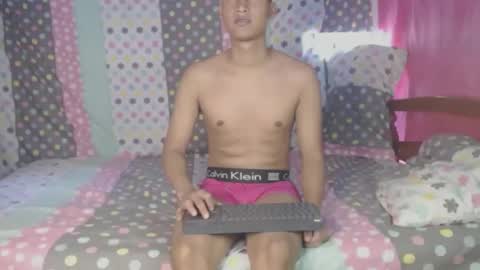 mauryandjonny online show from December 31, 7:40 pm