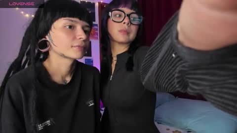 mavimist_ online show from March 26, 2:06 am