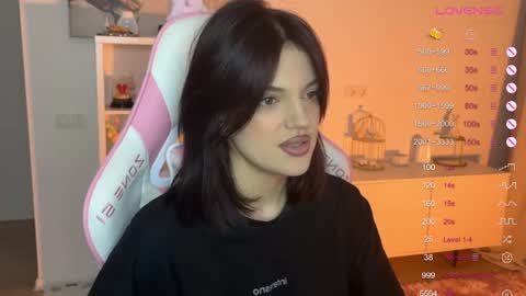 Mavis online show from September 19, 9:37 pm