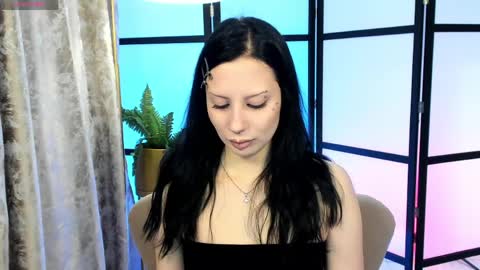   online show from March 30, 6:53 pm