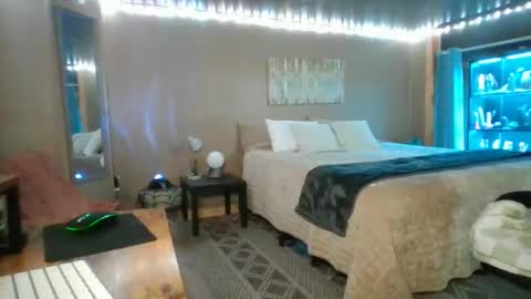 mavismable online show from March 29, 3:39 am