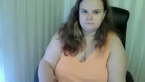 Snapshot of mavka2025x chatting on November 12, 9:42 am Mavka2025x online show from November 12, 9:42 am