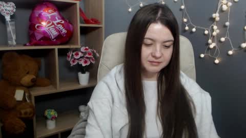 Snapshot of mavkacute chatting on February 17, 7:09 pm MavkaCute online show from February 17, 7:09 pm